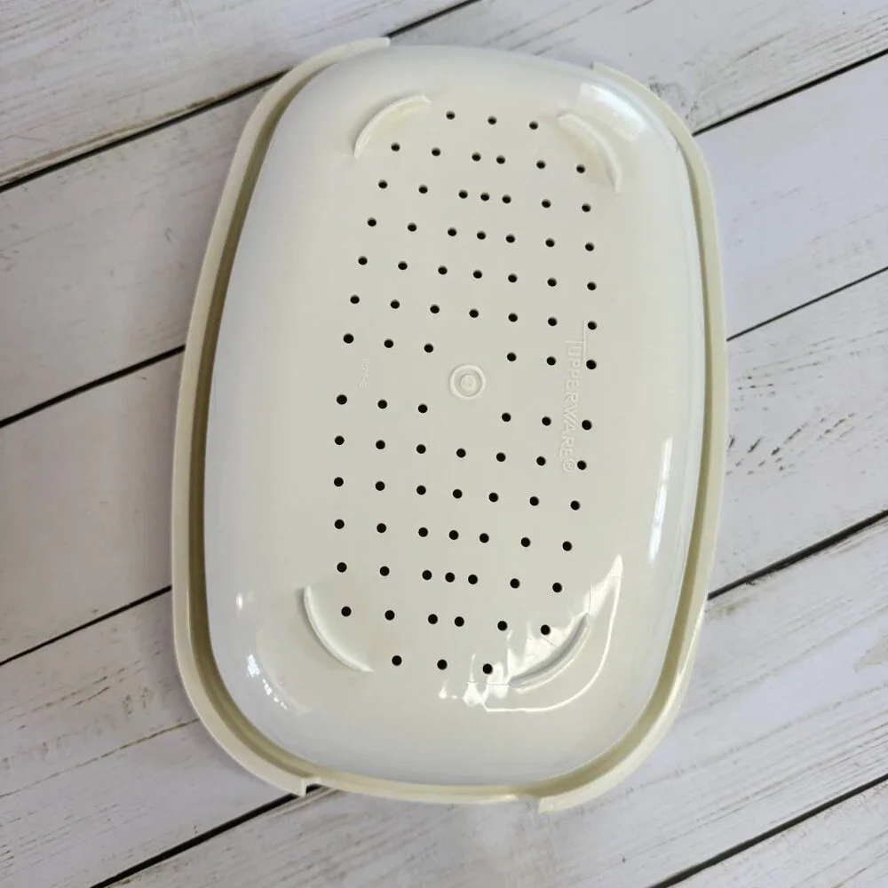 Tupperware vintage oval